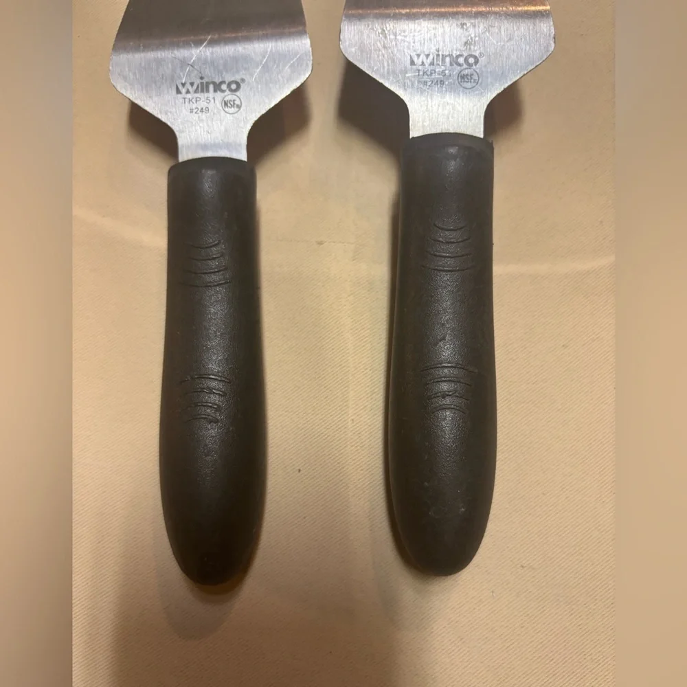 Set of‎ 2 - Winco Cake Pie Servers with Black Handles